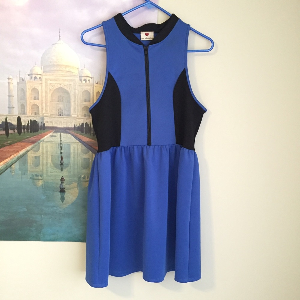 Blue and Black Aquatic Themed Zip Up Dress Large